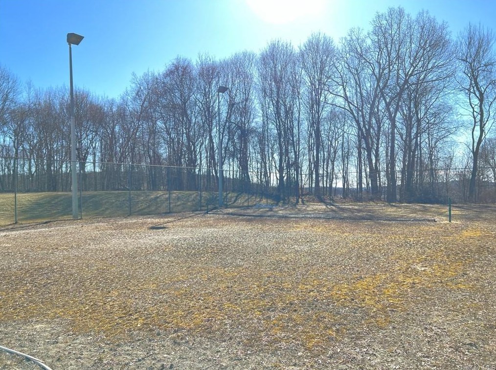 406 Drew Ln, Kent Lakes NY  10512-3749 exterior