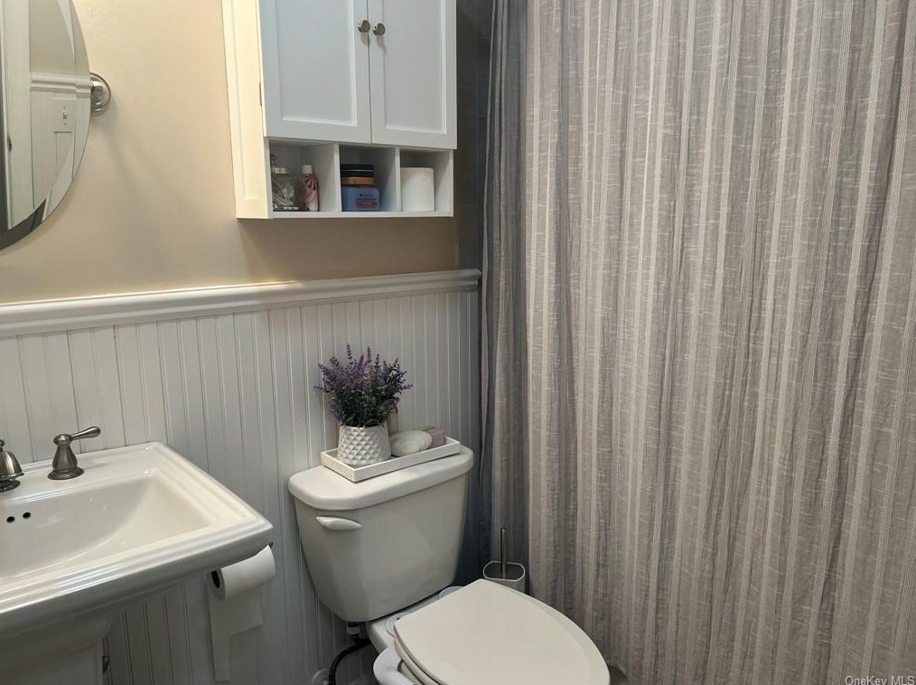 406 Drew Ln, Kent Lakes NY  10512-3749 exterior