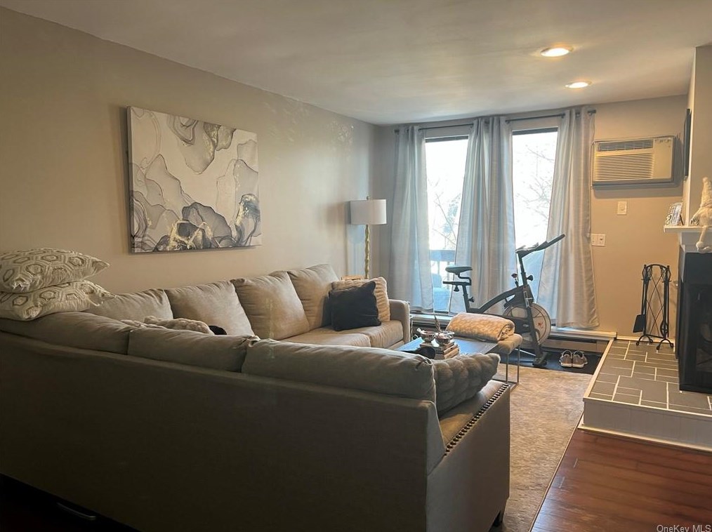 406 Drew Ln, Kent Lakes NY  10512-3749 exterior