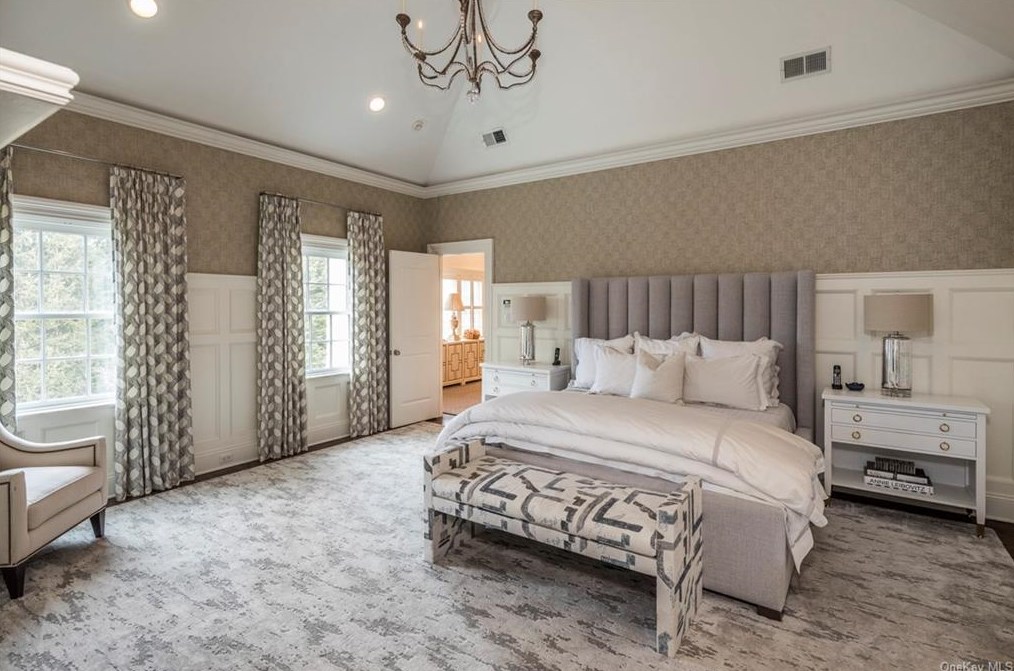 300 Grace Church St, Rye NY  10580-4202 exterior