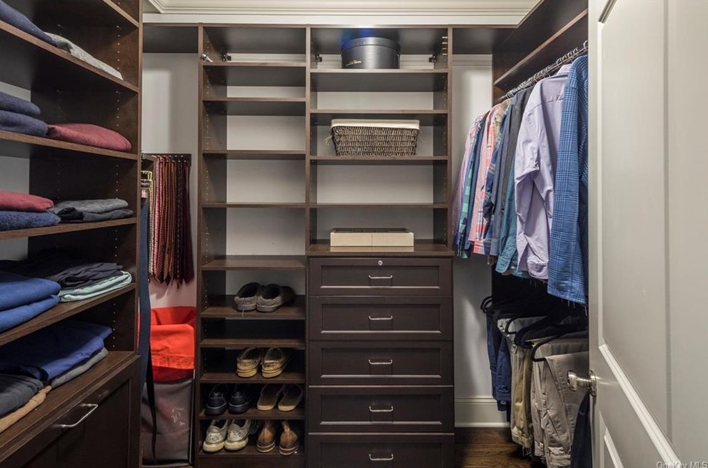 300 Grace Church St, Rye NY  10580-4202 exterior