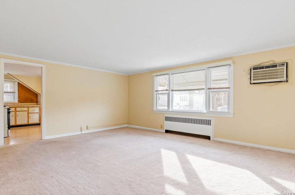 182 Ellsworth Ave, Harrison NY  10528-2015 exterior