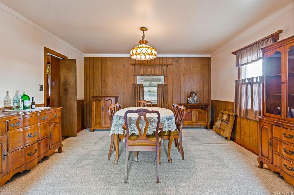 182 Ellsworth Ave, Harrison NY  10528-2015 exterior