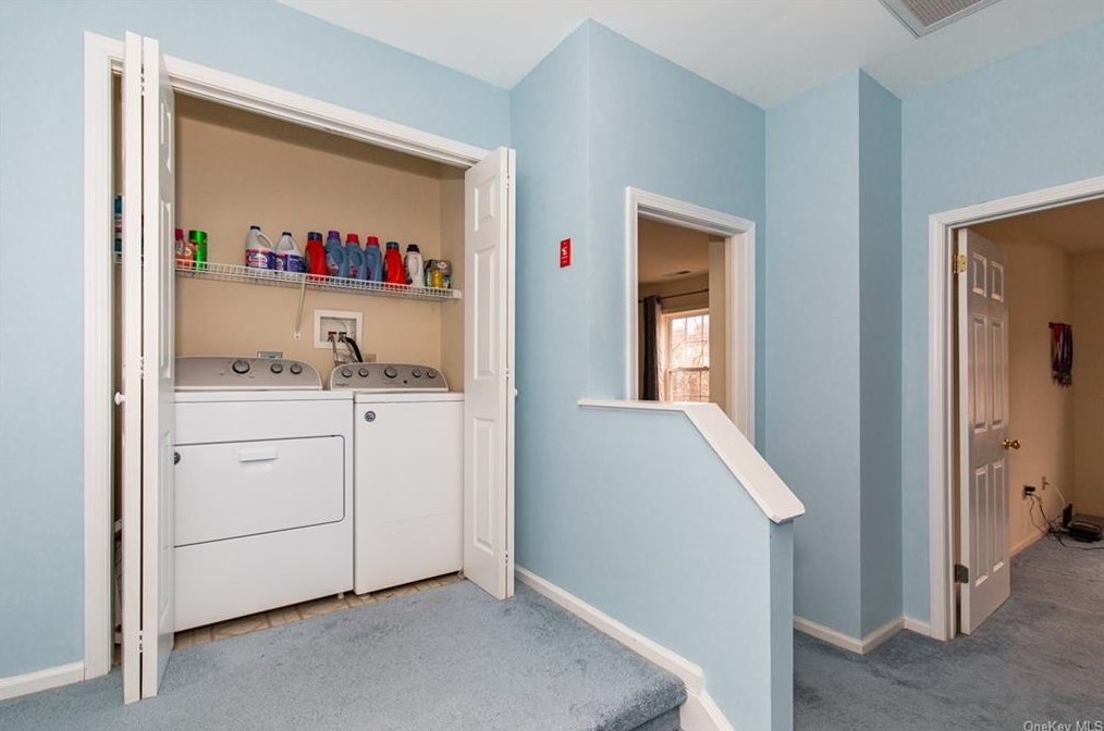 6 Rambling Brook Ln, Poughkeepsie NY  12601-5964 exterior