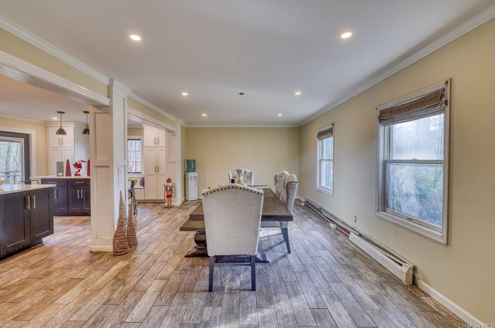 52 Valley View Rd, Bloomingburg NY  12721-5216 exterior