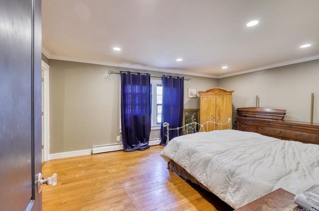 52 Valley View Rd, Bloomingburg NY  12721-5216 exterior