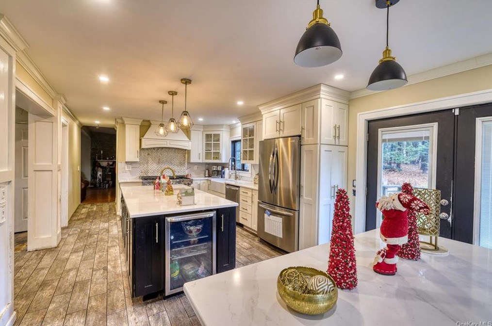 52 Valley View Rd, Bloomingburg NY  12721-5216 exterior