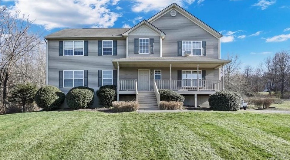 1 Bel Air Dr, Wallkill NY  exterior