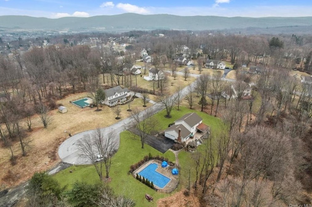 15 Spinnaker Ct, Monroe NY  10950-4479 exterior