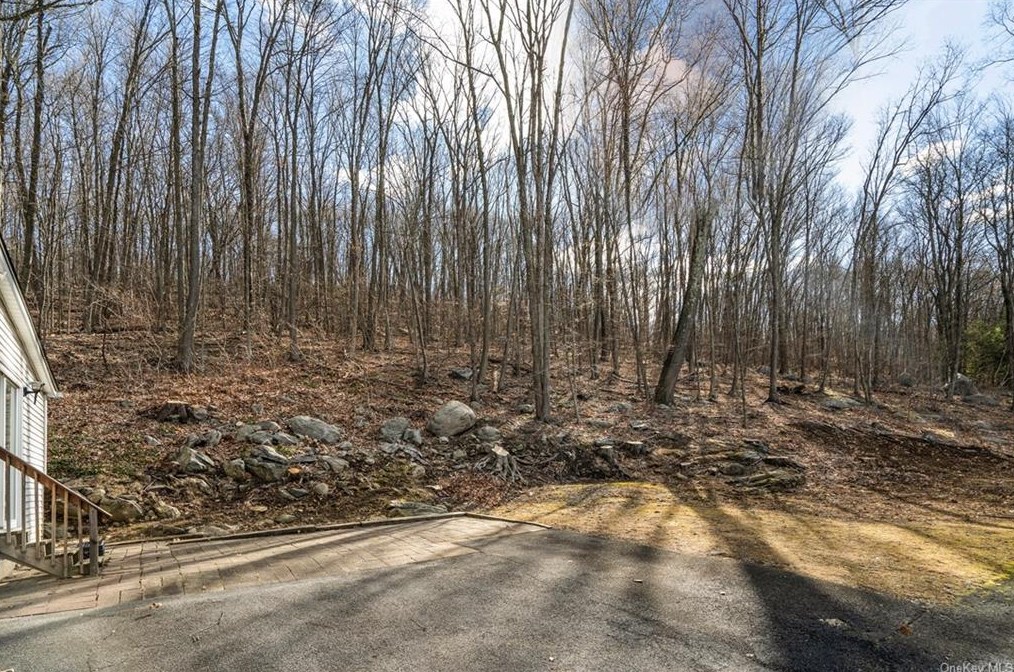 251 Towners Rd, Kent Lakes NY  10512-6301 exterior