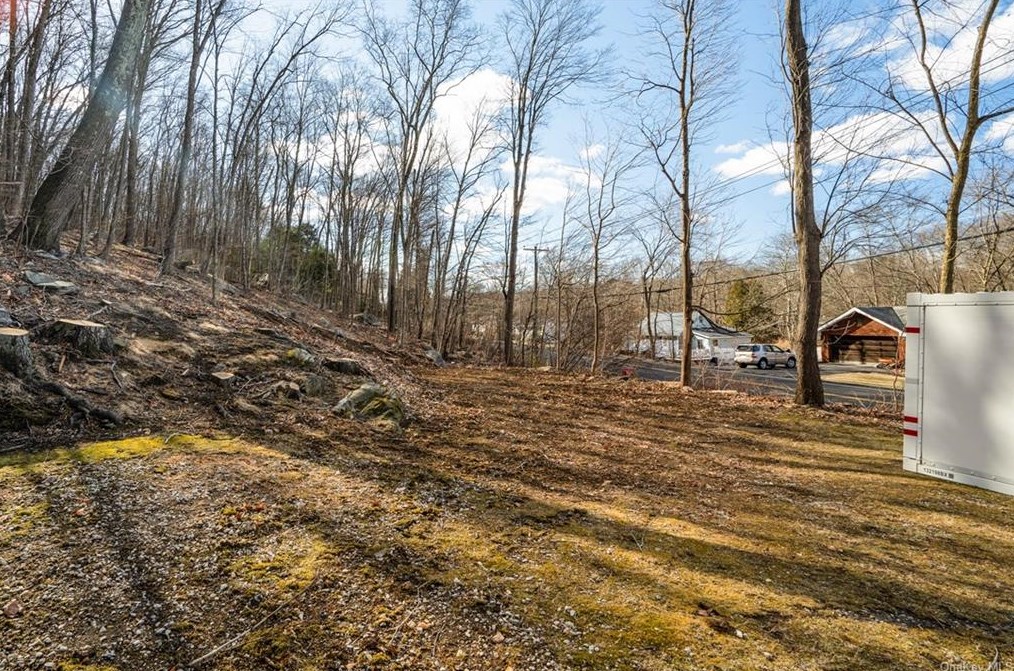 251 Towners Rd, Kent Lakes NY  10512-6301 exterior