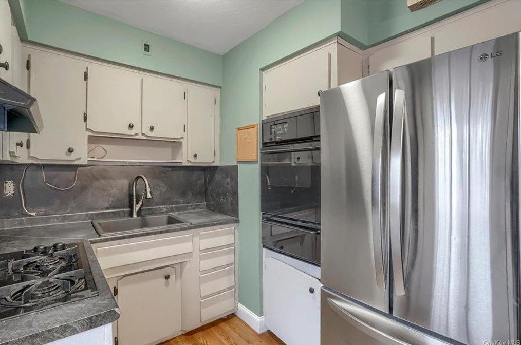 15 Dorothy Dr, Monroe NY  10950-4307 exterior