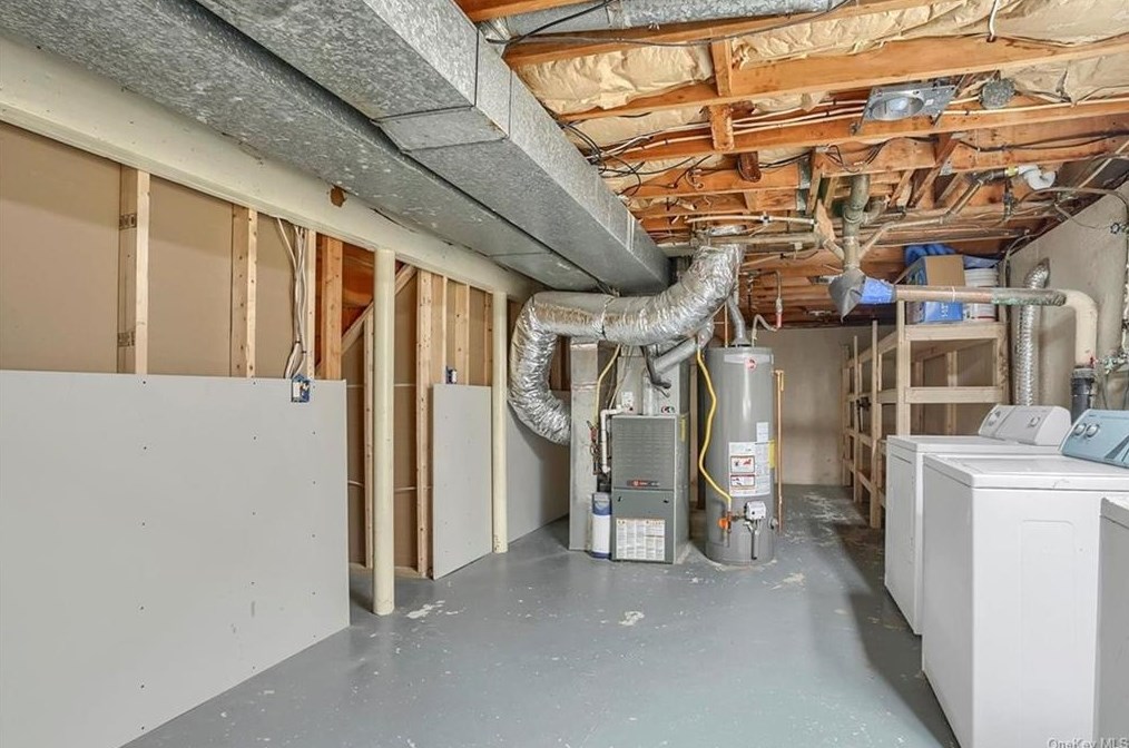 15 Dorothy Dr, Monroe NY  10950-4307 exterior