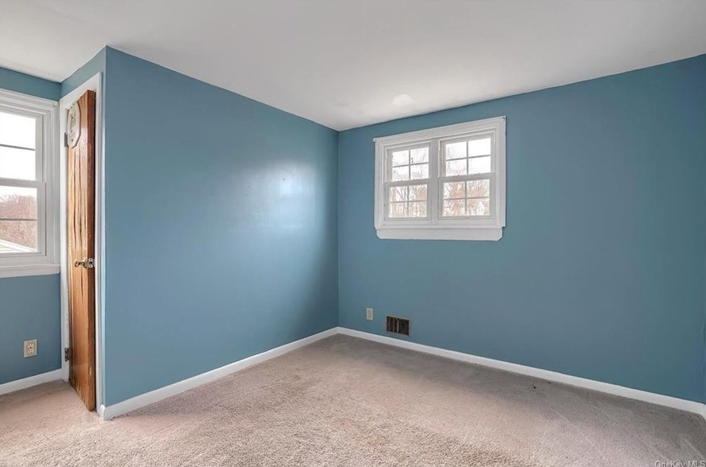 15 Dorothy Dr, Monroe NY  10950-4307 exterior