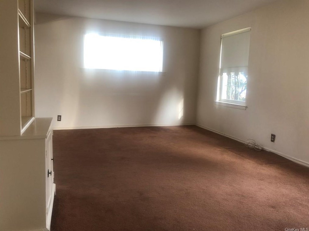 242 Concord Rd, Yonkers NY  10710-1823 exterior