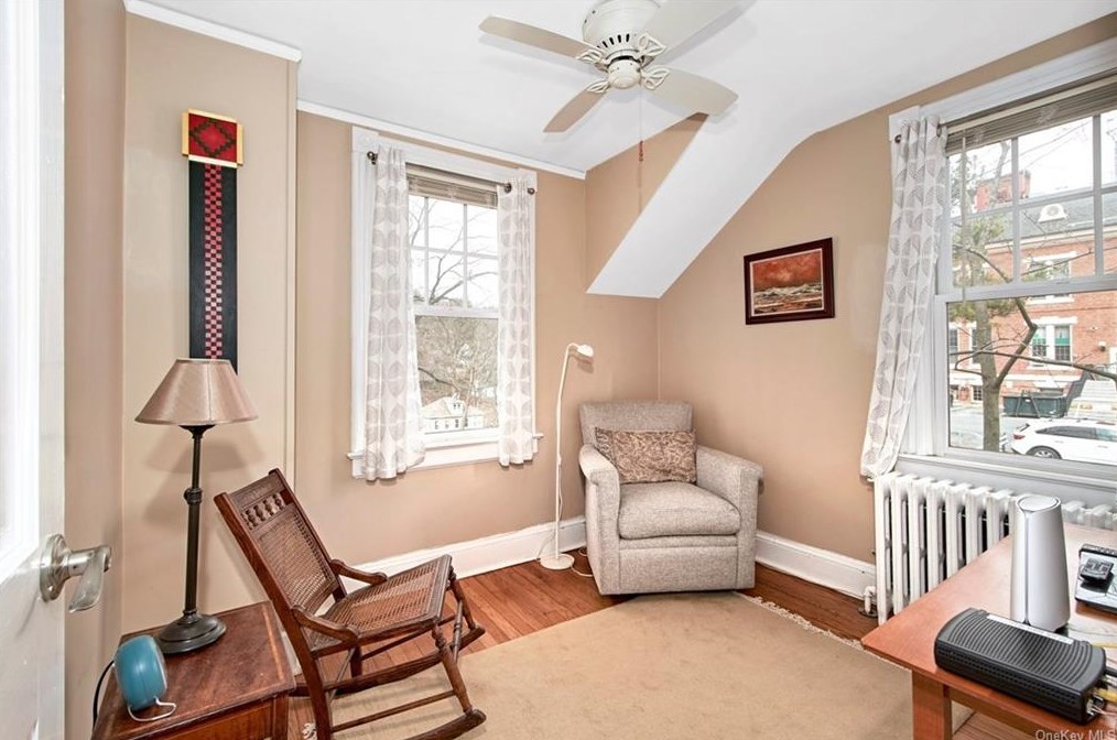 17 Van Wyck St, Croton On Hudson NY  10520-2525 exterior