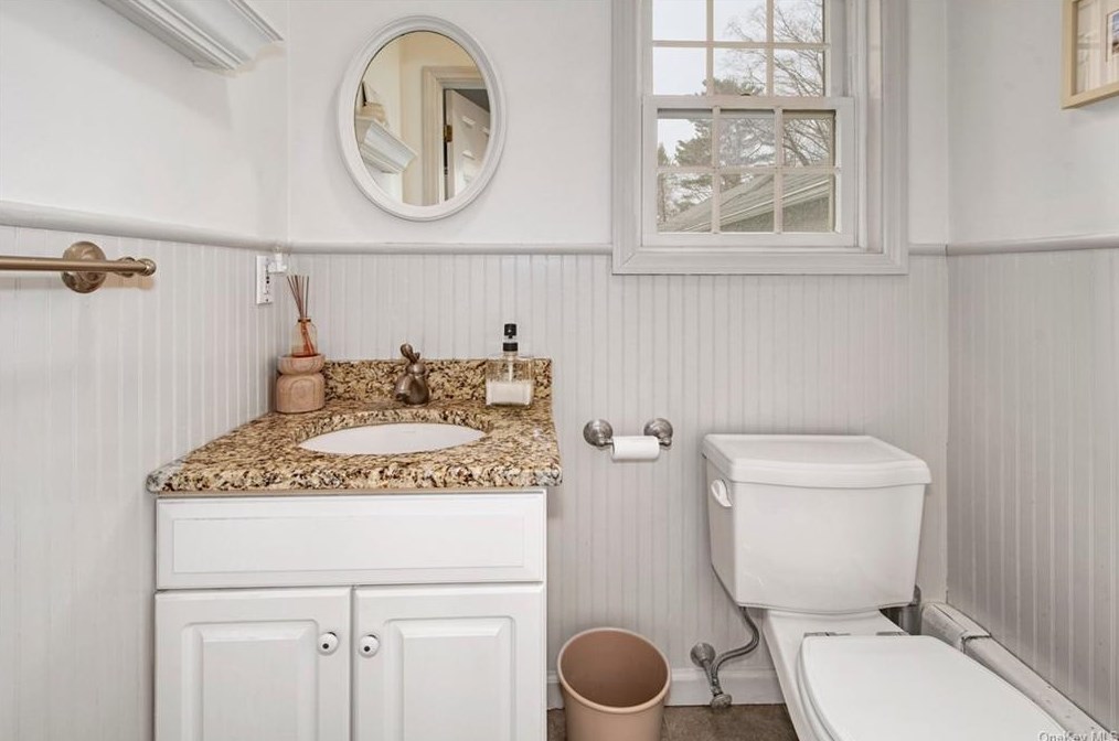 17 Van Wyck St, Croton On Hudson NY  10520-2525 exterior