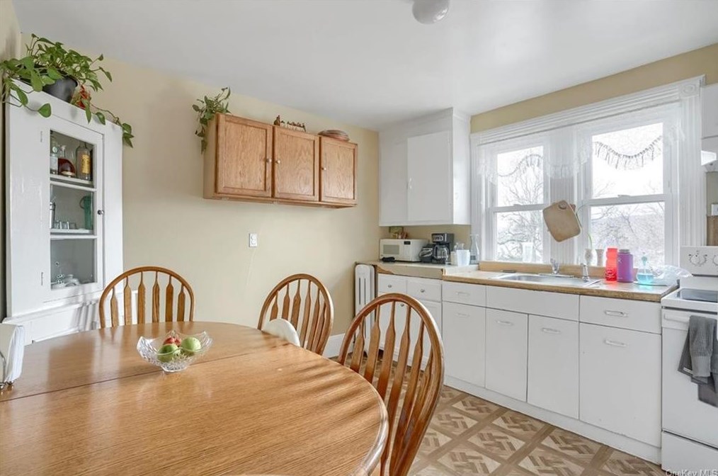 319 Lafayette Pl, Peekskill NY exterior