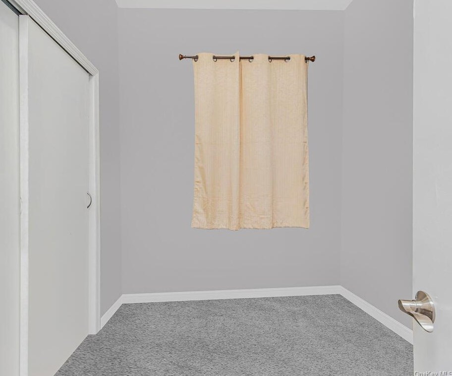 75 Chestnut St, Yonkers NY  10701-3407 exterior