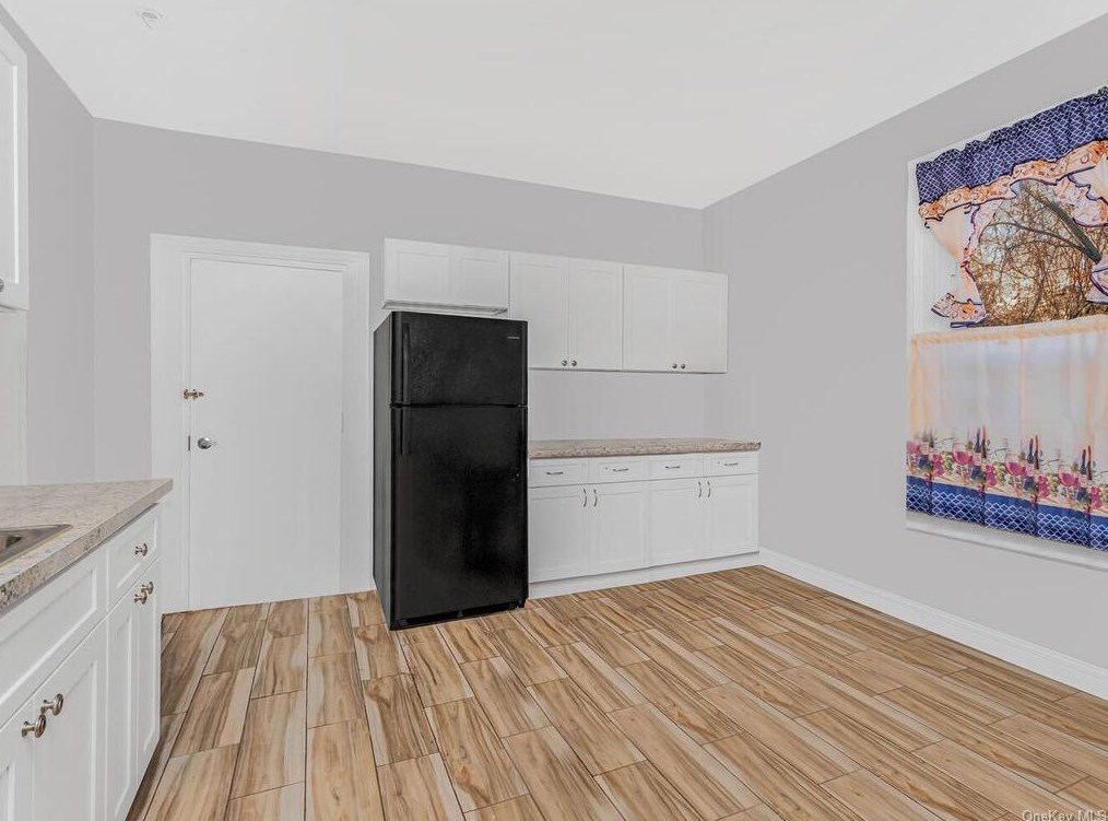 75 Chestnut St, Yonkers NY  10701-3407 exterior