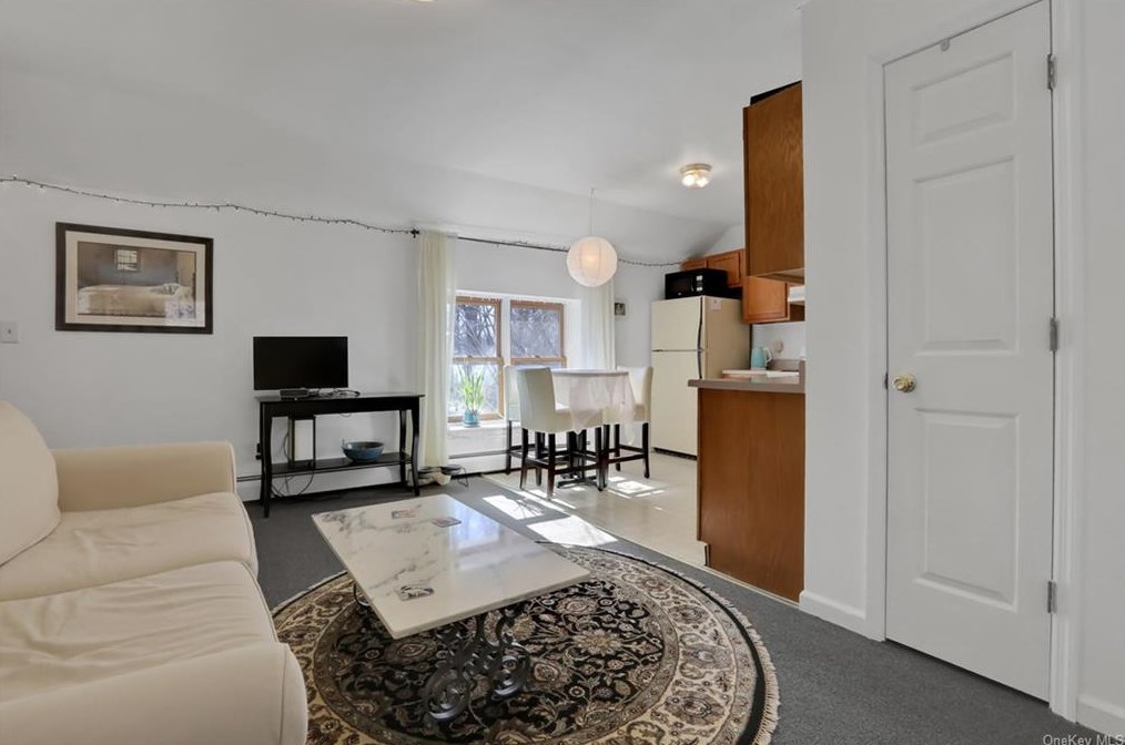 35 Old Rte 199, Red Hook NY 12571-2726 exterior