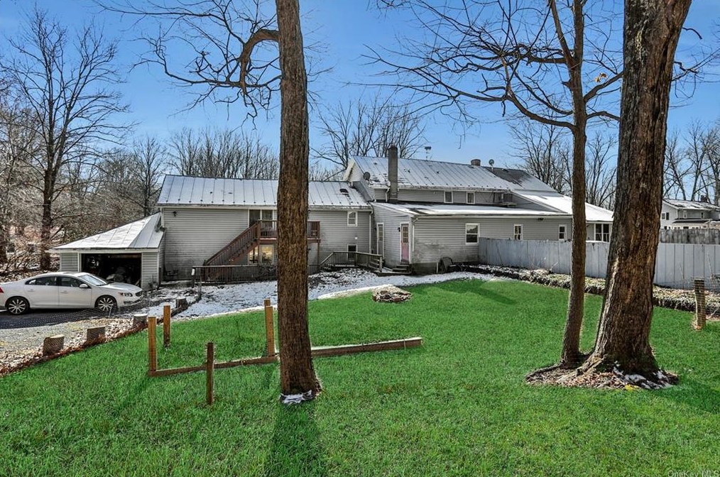 35 Old Route 199, Red Hook NY  12571-2741 exterior