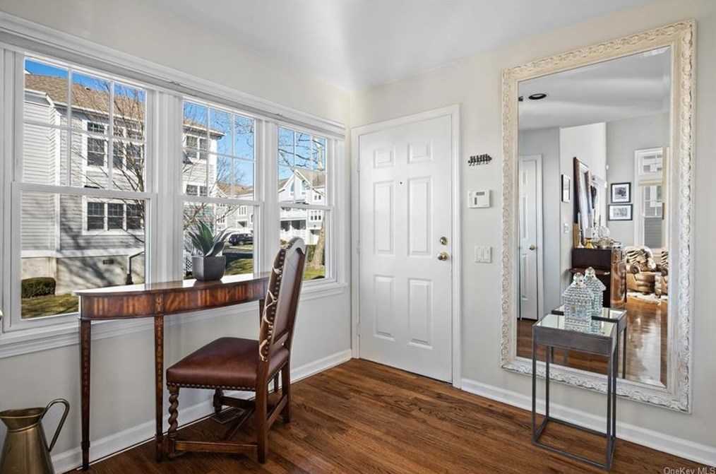 28 Brookridge Ct, Rye Brook NY  10573-3436 exterior