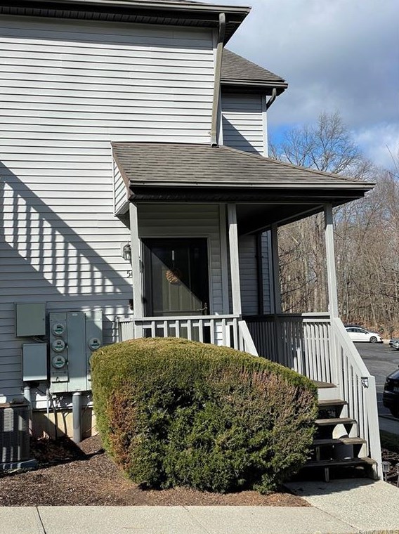 50 Bonney Ct, Monroe NY  10950-3945 exterior