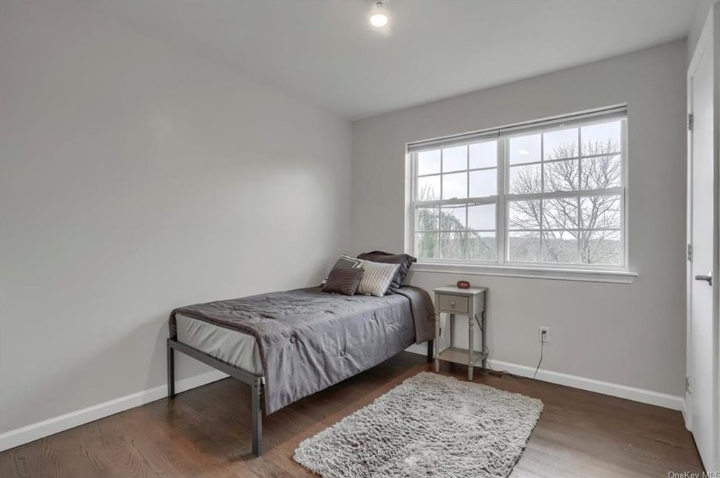 14 Stanford Dr, Highland Mills NY  10930-2621 exterior