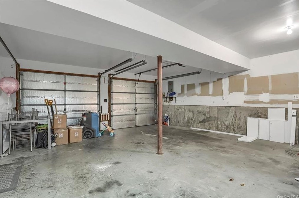 14 Stanford Dr, Highland Mills NY  10930-2621 exterior