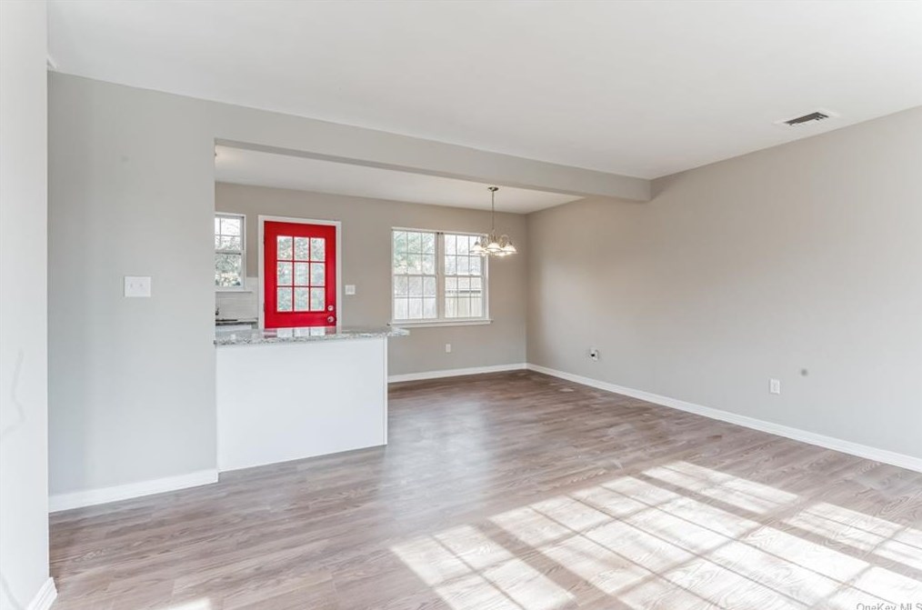 5 Pine Rd, Middle Island NY  11953-1356 exterior