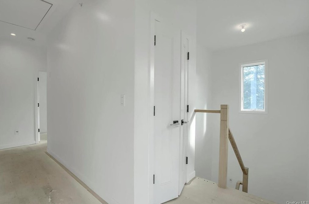 73 Church St, Chestnut Ridge NY  10977-4733 exterior