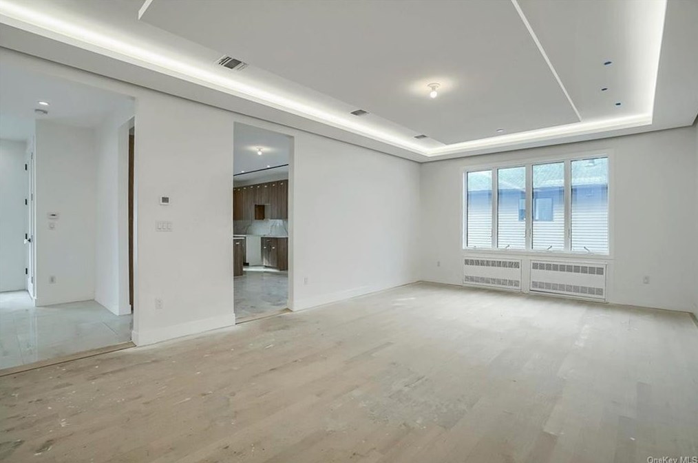 73 Church St, Chestnut Ridge NY  10977-4733 exterior