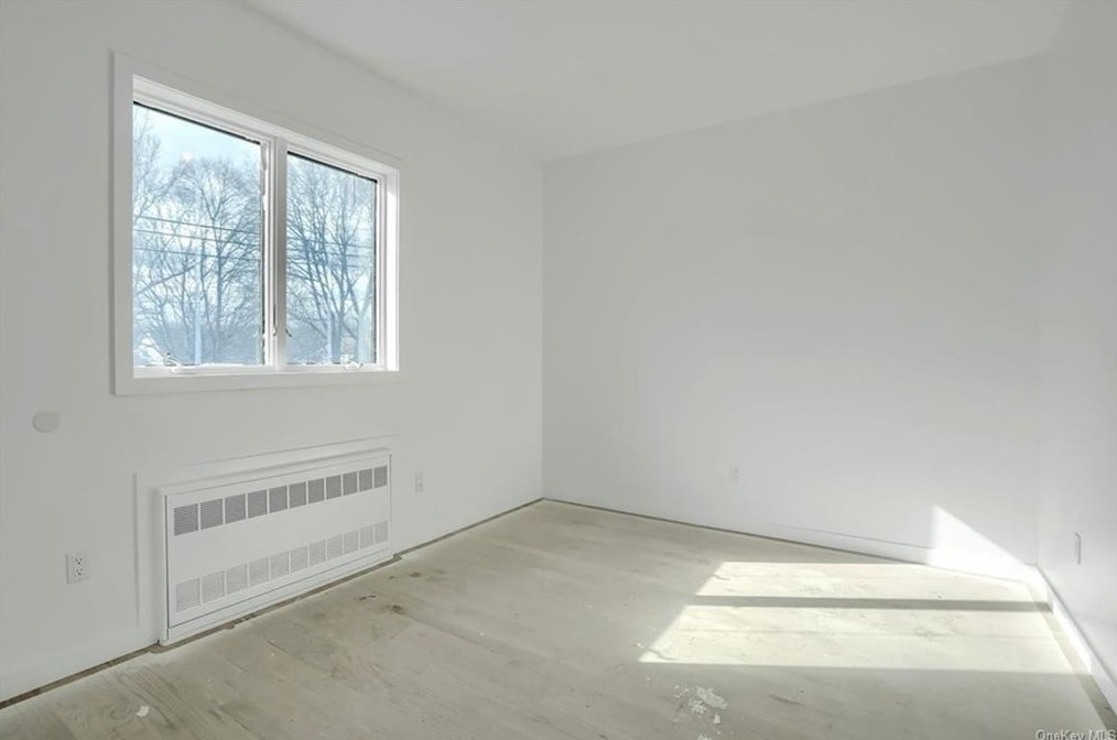 73 Church St, Chestnut Ridge NY  10977-4733 exterior