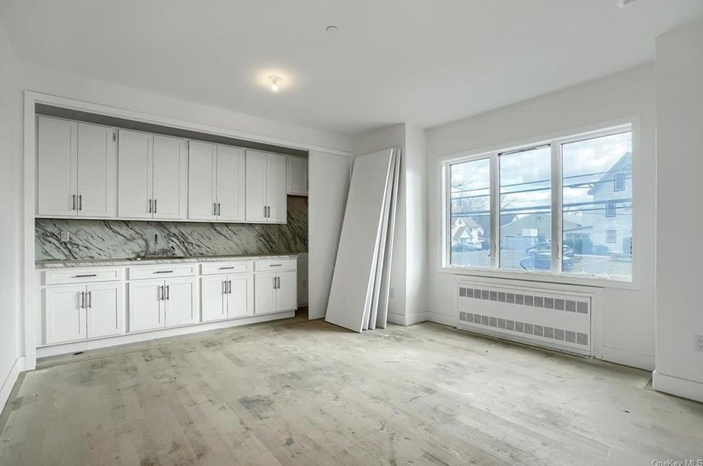 73 Church St, Chestnut Ridge NY  10977-4733 exterior