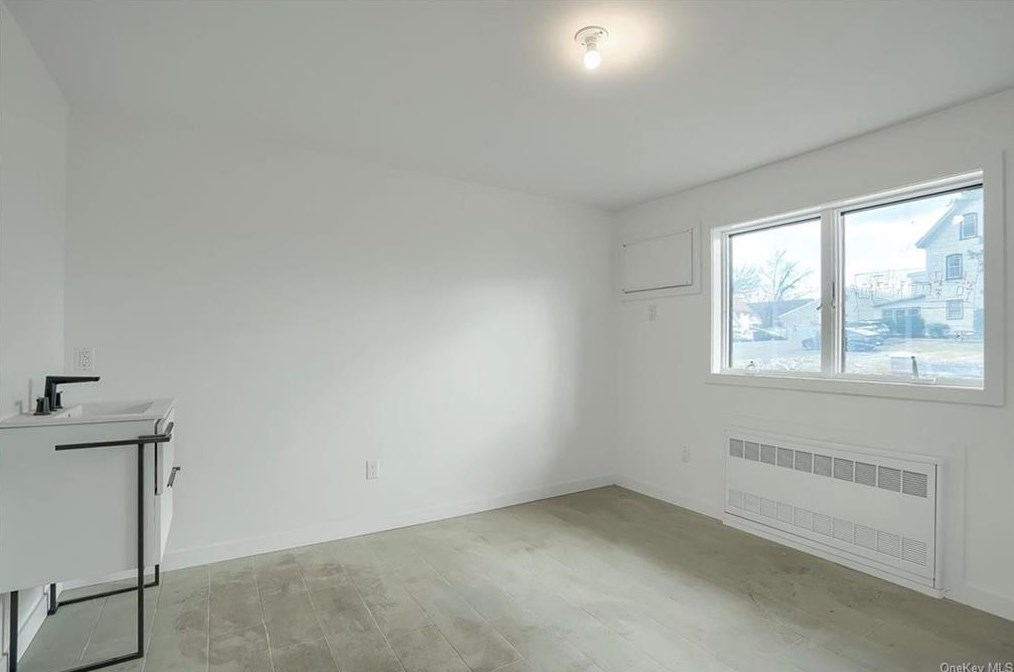 73 Church St, Chestnut Ridge NY  10977-4733 exterior