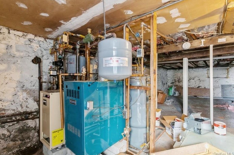 640 Brandt Ave, Peekskill NY 10566-2316 exterior