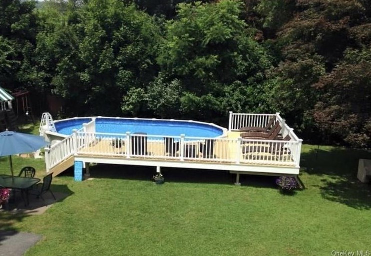 15 Ashburton Rd, Kent Lakes NY  10512-5865 exterior