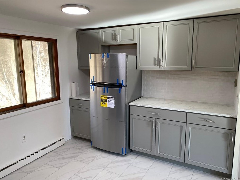 1503 Parr Lake Dr, Newburgh NY  12550-1173 exterior