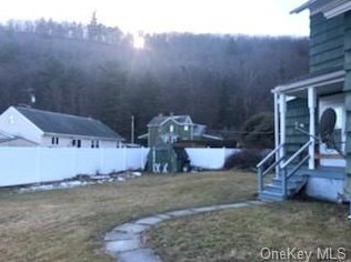 10 Elmendorf St, Port Jervis NY  12771-1405 exterior