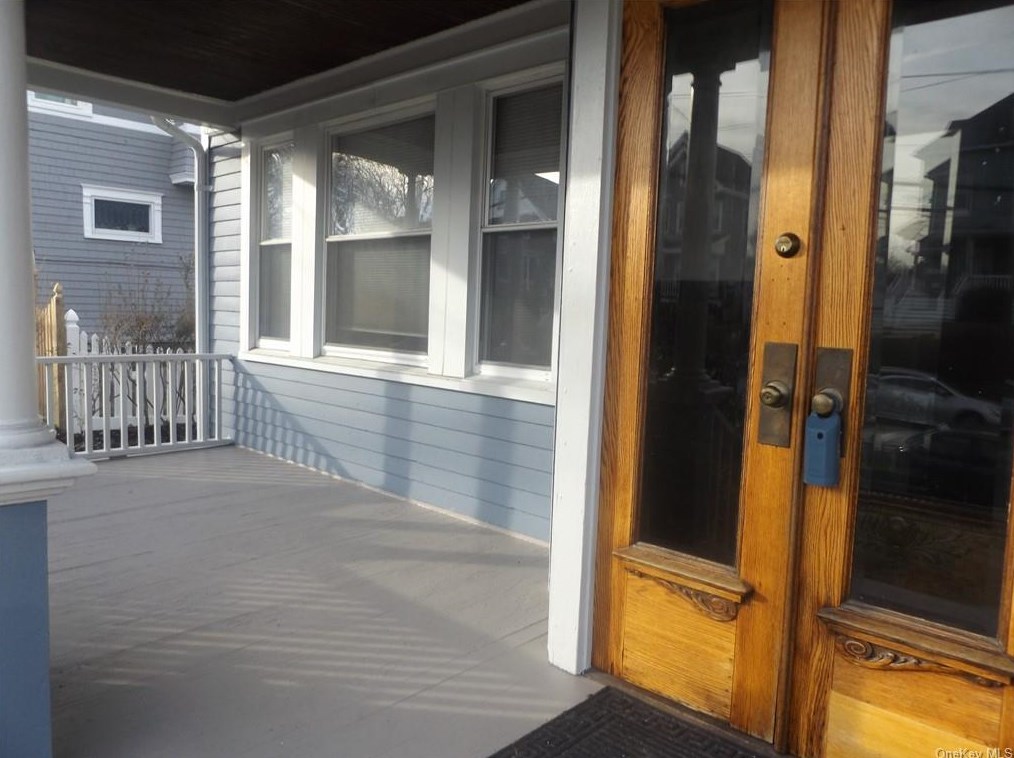 304 Ringgold St, Peekskill NY  10566-4619 exterior