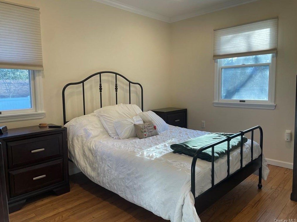 42 George Ave, Chestnut Ridge NY  10965-1833 exterior