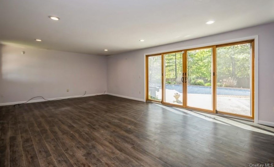 30 Brookline Way, New City NY  10956-4143 exterior