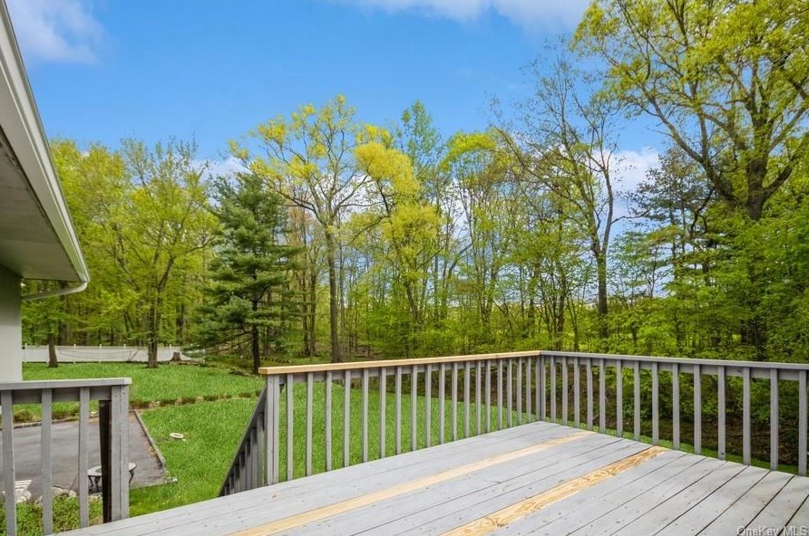 30 Brookline Way, New City NY  10956-4143 exterior