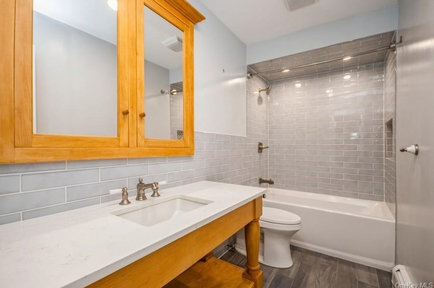 30 Brookline Way, New City NY  10956-4143 exterior