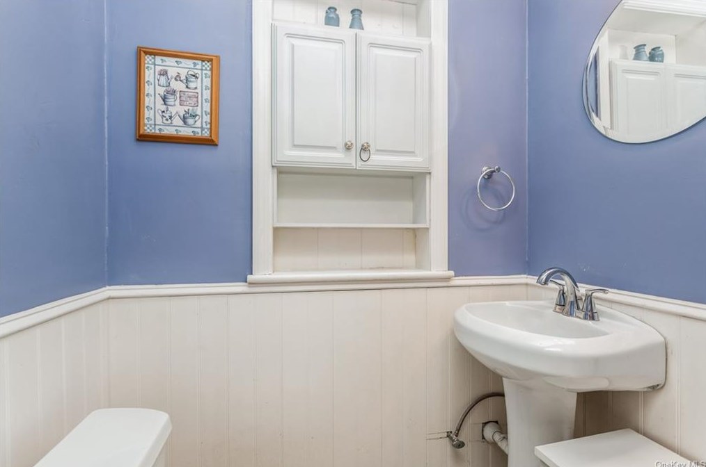 84 Lockwood Ave, Yonkers NY  10701-5028 exterior