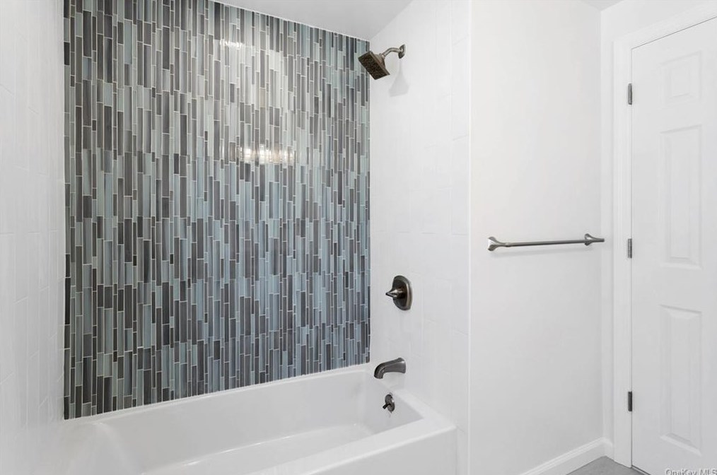 38 Ponderosa Rd, Kent Lakes NY  10512-3633 exterior