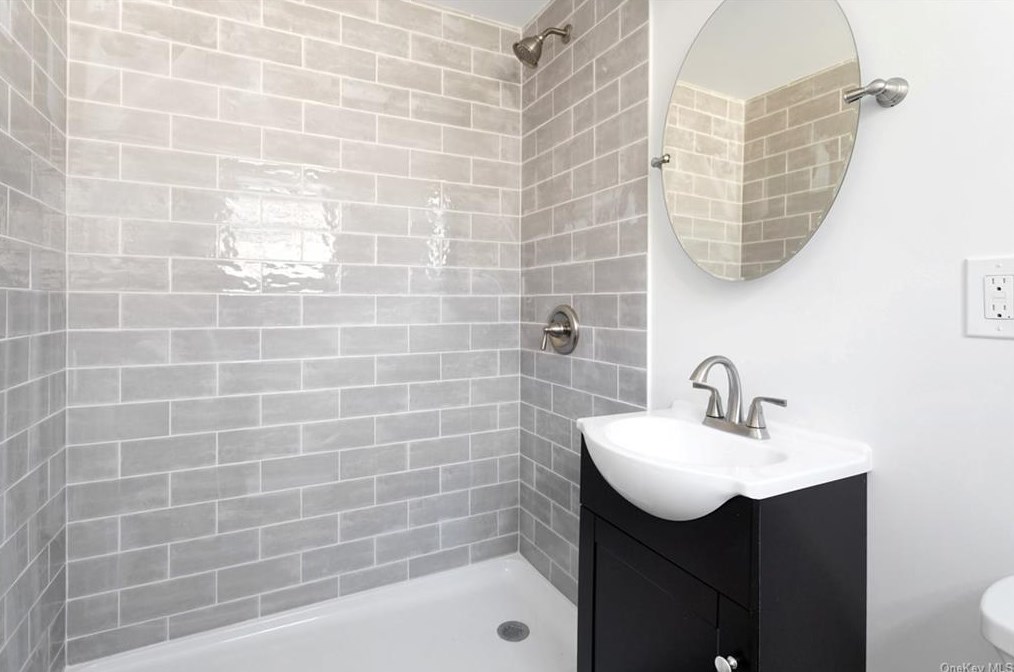 38 Ponderosa Rd, Kent Lakes NY  10512-3633 exterior