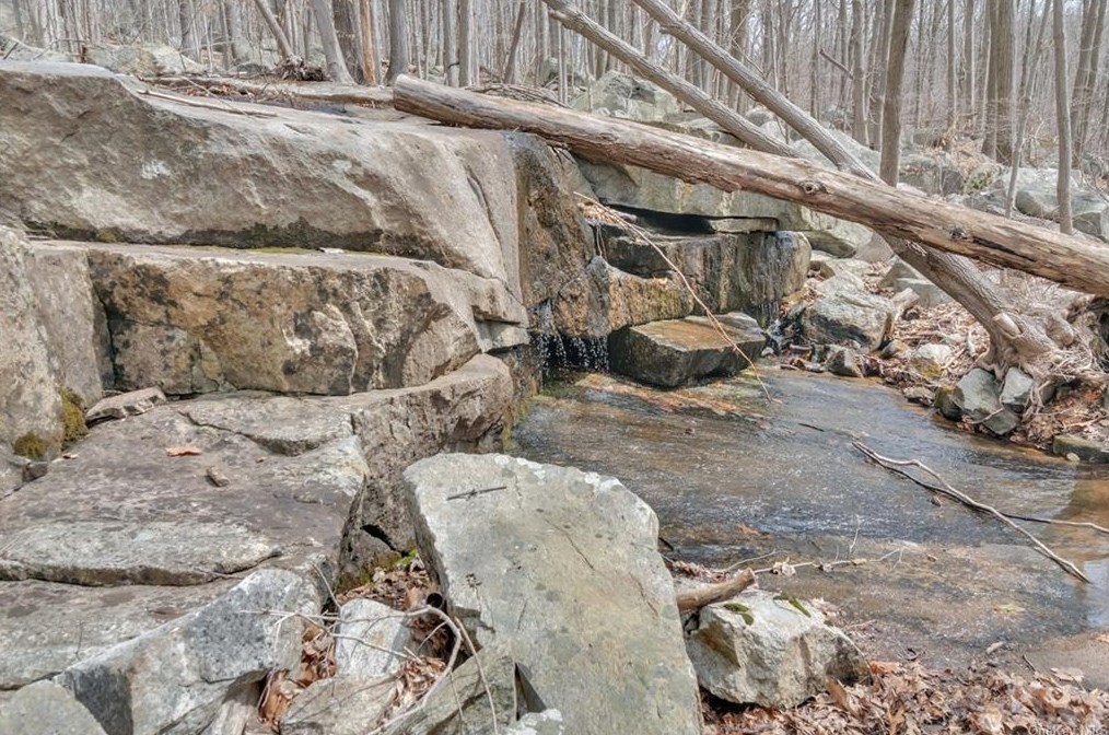 60 Boyds Rd, Kent Lakes NY  10512-4107 exterior