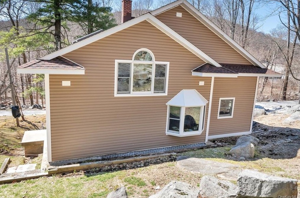 60 Boyds Rd, Kent Lakes NY  10512-4107 exterior